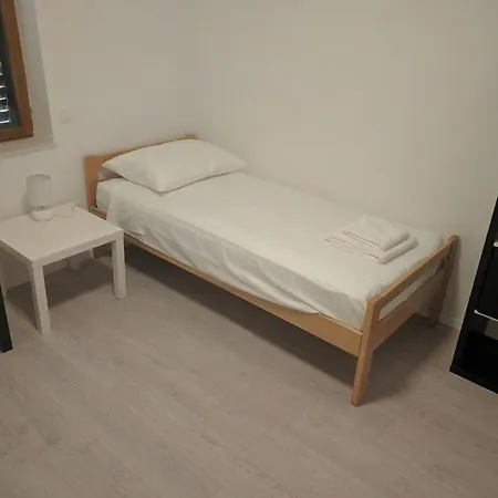 Stephania Apartment *