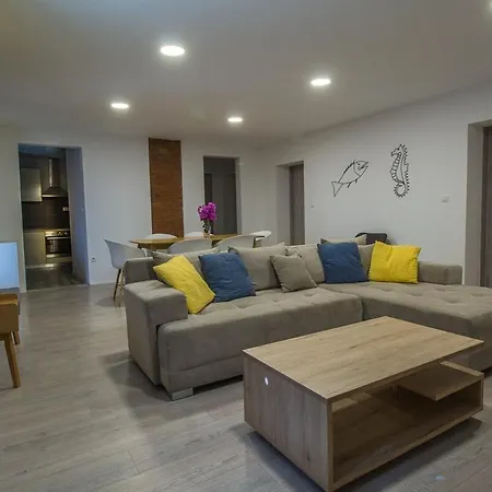 Stephania Appartamento Milna (Brac)